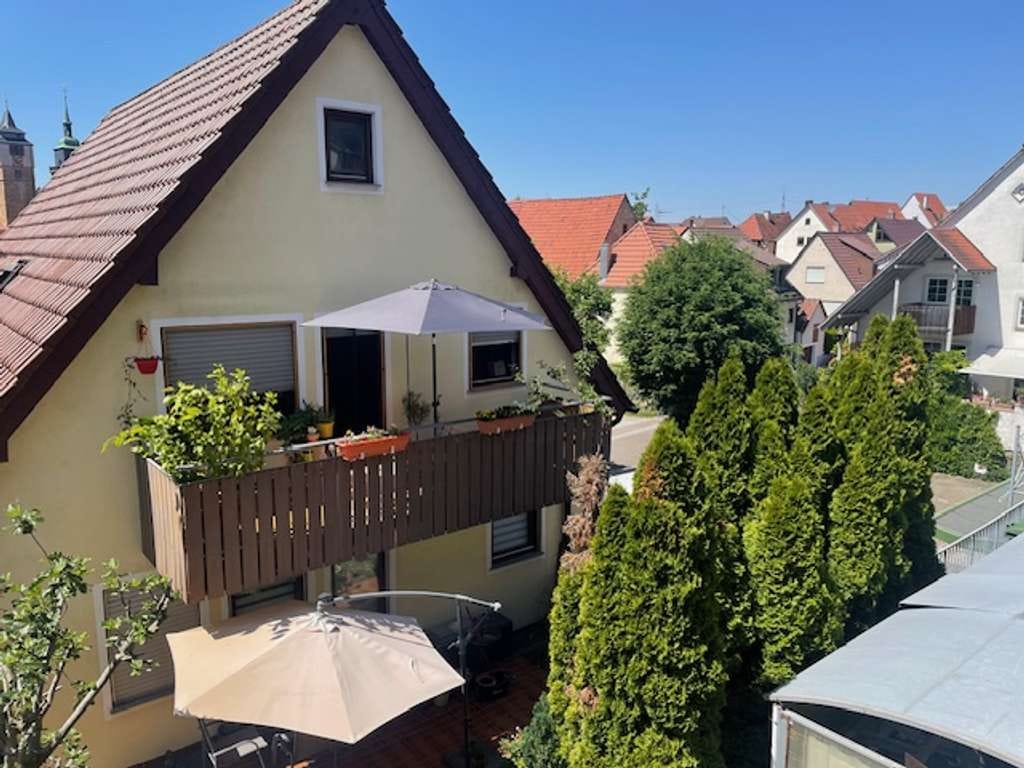 Immobilie in Markgröningen - Nette, gemütliche 2-Zi.-ETW mit Balkon und Tiefgarage in Markgröningen! - Bild 0