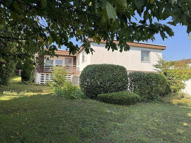 Immobilie in March - Einfamilienhaus in wunderschöner Lage und mit Gartengeschoss-Wohnung - Bild 0