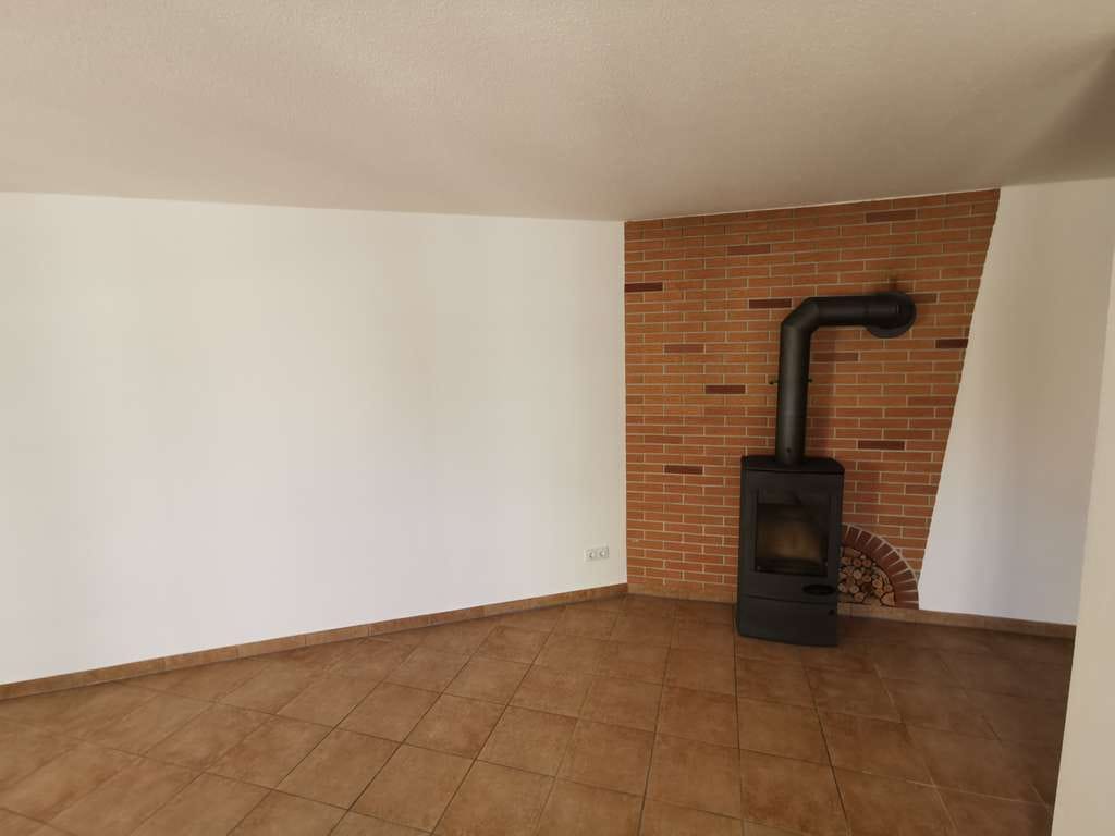 Immobilie in Forst (Lausitz) - Baršć - Vollvermietetes Wohnhaus mit Neiße-Blick & gehobener Ausstattung - Bild 2
