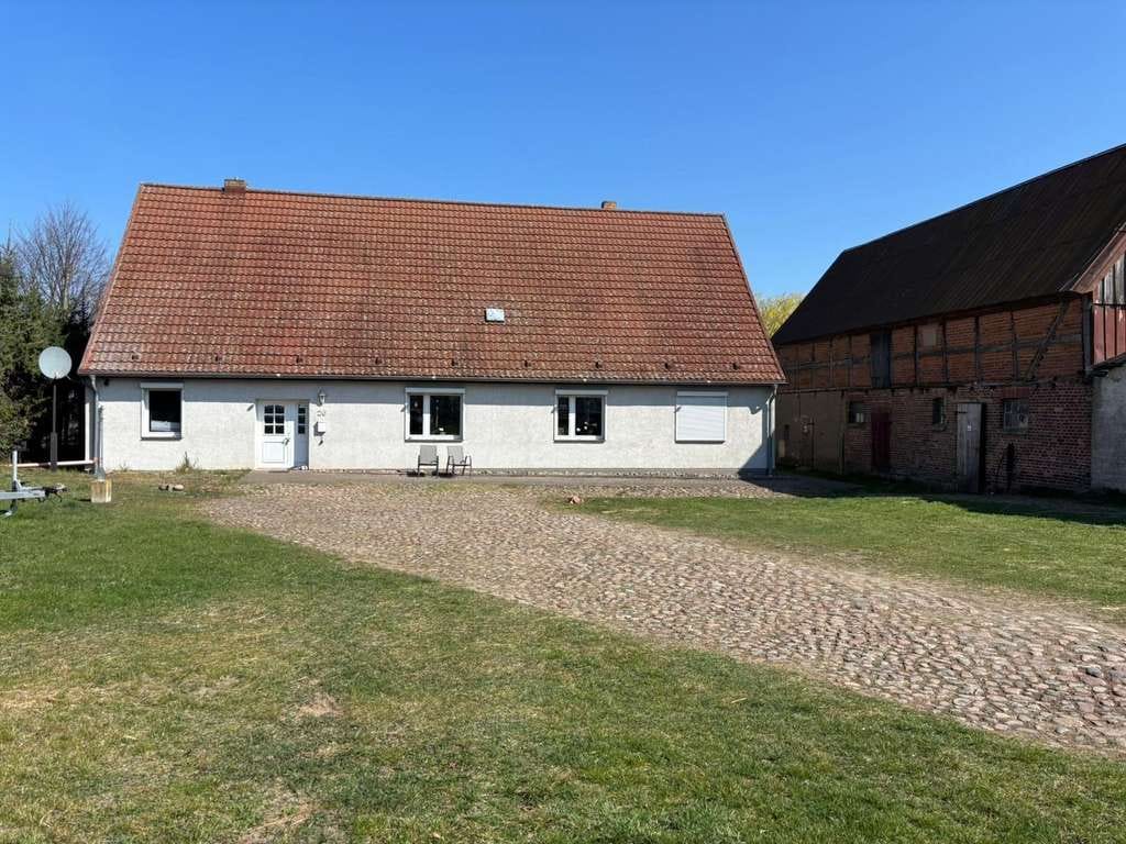 Immobilie in Galenbeck - Ein gemütliches Zuhause auf dem eigenen Bauernhof! - Bild 0