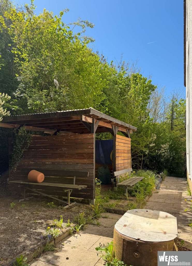 Immobilie in Veitshöchheim - Idylle Pur! Reihenendhaus mit großzügiger Wohn-/Nutzfläche und großem Garten - Bild 4