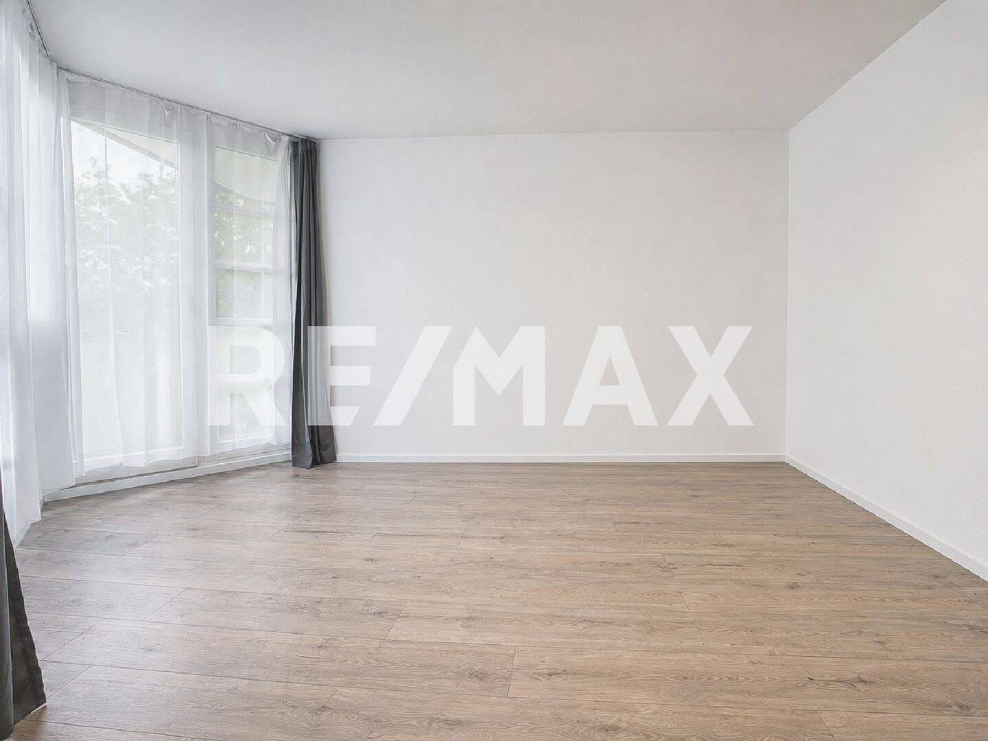 Immobilie in Donaueschingen - RE/MAX: ? Stilvoll möbliert ? Barrierefrei ? Seniorengerecht ? Sofort bezugsfrei ? - Bild 2