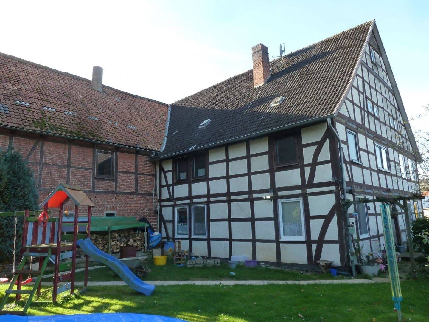 Immobilie in Halle - Großer Resthof mit 3 Wohnungen und 3 Nebengebäuden - Bild 4