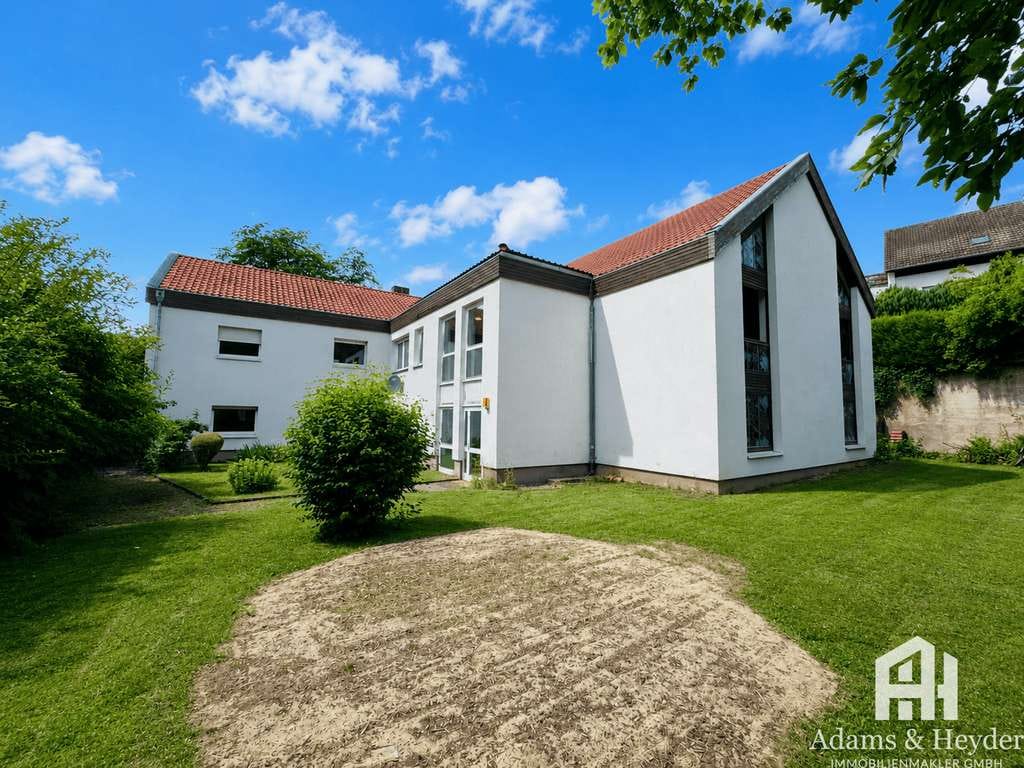 Immobilie in Breuna - Historisches Ensemble mit Wohnhaus und ehemaliger Kirche in Breuna – Wohnen, Feiern und Arbeiten - Bild 4