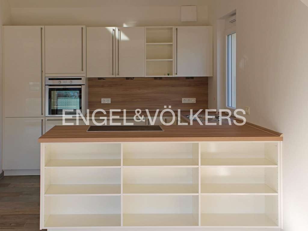 Immobilie in Dossenheim - Moderne Dachgeschosswohnung mit offener Wohnküche und Südbalkon - Bild 4