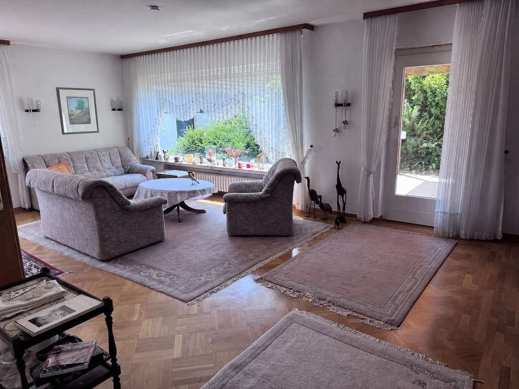 Immobilie in Solms - Burgsolms, Zentrum Einfamilienhaus mit sep. Bauplatz - Bild 2