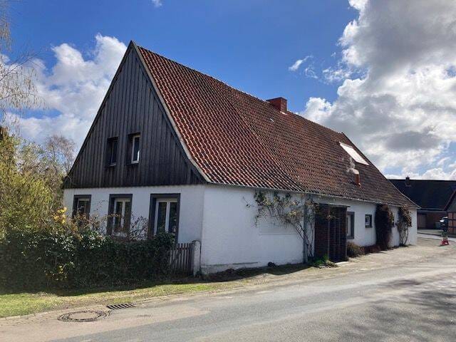 Immobilie in Drebber - Einfamilienhaus mit Garage in 49457 Drebber - idyllisch wohnen im alten Ortskern - Bild 0