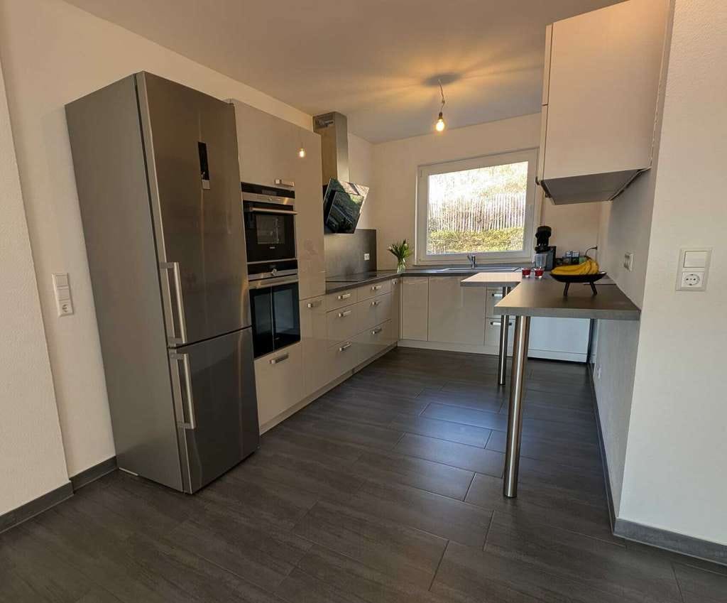 Immobilie in Unterkirnach - Hochwertig modernisiertes Mehrfamilienhaus mit 5 Wohneinheiten und attraktiven Mieteinnahmen - Bild 2