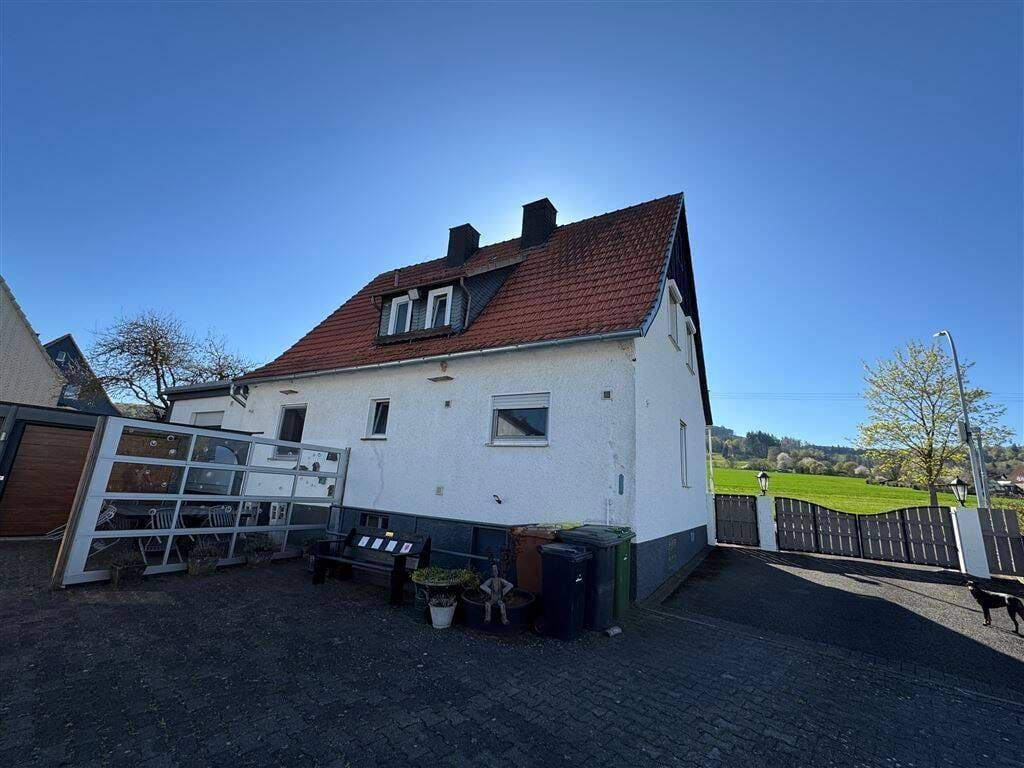Immobilie in Diemelsee - Diemelsee-Stormbruch! Wohnen u. Arbeiten auf einem Grundstück! Plus Appartement! - Bild 2