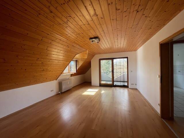 Immobilie in Steißlingen - attraktive, gemütliche 4,5-Zimmer-Maisonette-Dachwohnung in Steißlingen - Bild 1