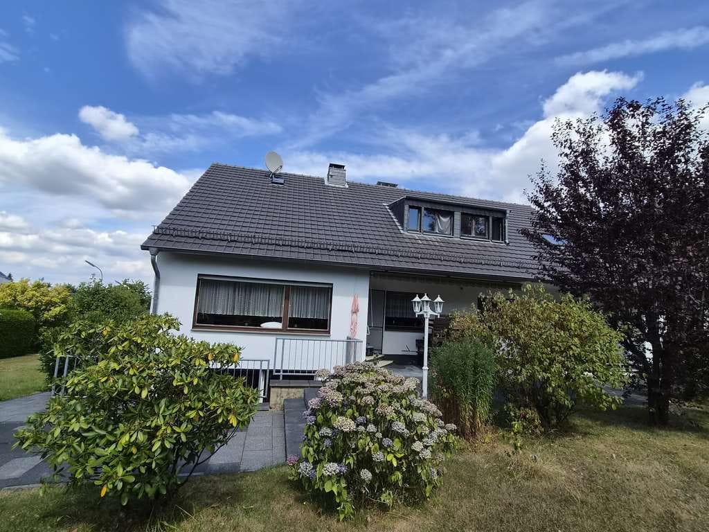 Immobilie in Much - 3-Familienhaus in Much: Mehrgenerationen-Wohnen auf 300 m² Wohnfläche mit Riesen-Grundstück - Bild 4