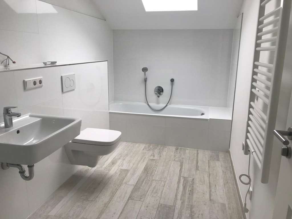 Immobilie in Übersee - Traumhafte 3 Zimmer Wohnung am Chiemsee - Bild 2