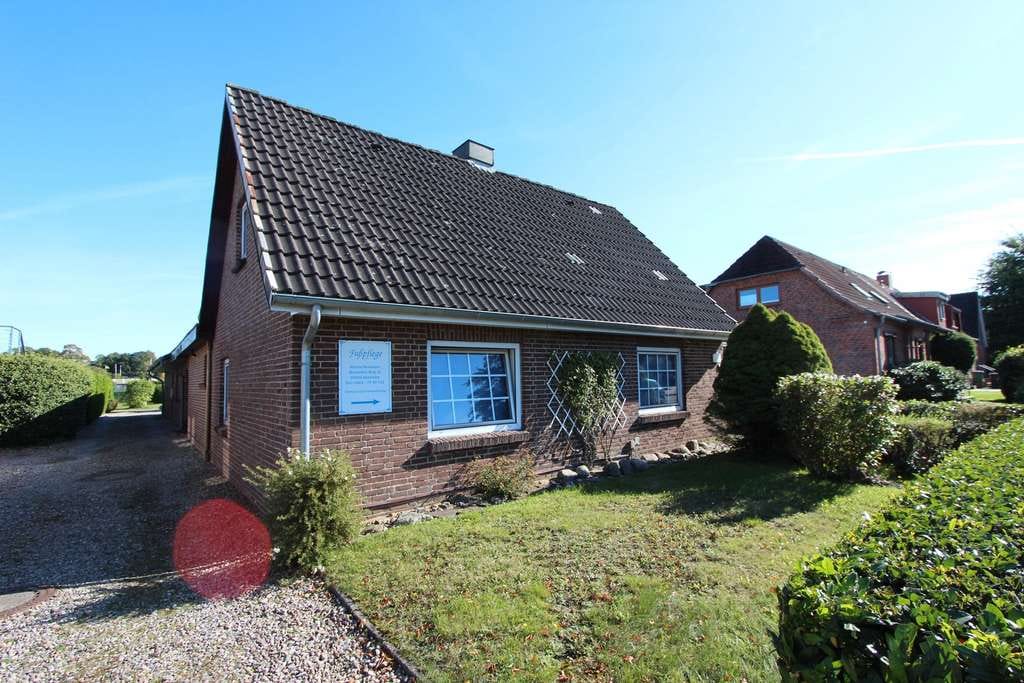 Immobilie in Harrislee - 2 Wohnhäuser mit Carport und kleinem Gewerbeteil in attraktiver zentraler Lage - Bild 3