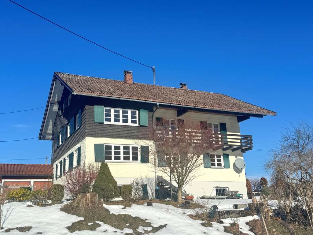 Immobilie in Oberstaufen - Eine echte Rarität - Traumhafte 4 - Zi - Wohnung am Fuße des Hochgrats in Oberstaufen/Steibis - Bild 1