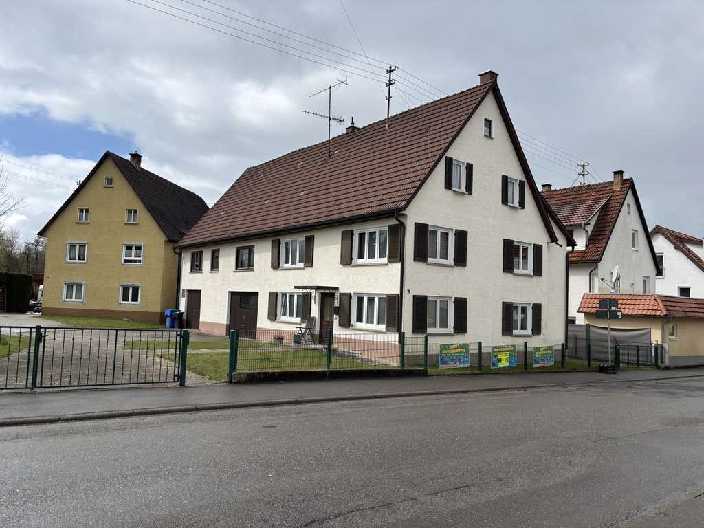 Immobilie in Bisingen - Altbauhaus mit großem Ausbaupotenzial für Macher in zentraler Lage von Bisingen - Bild 0