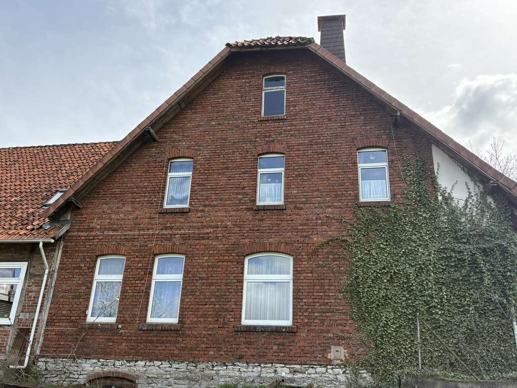 Immobilie in Nieheim - Wohnhaus mit 4 Whg und Holzwerkstatt (Drechslerei) - Bild 2