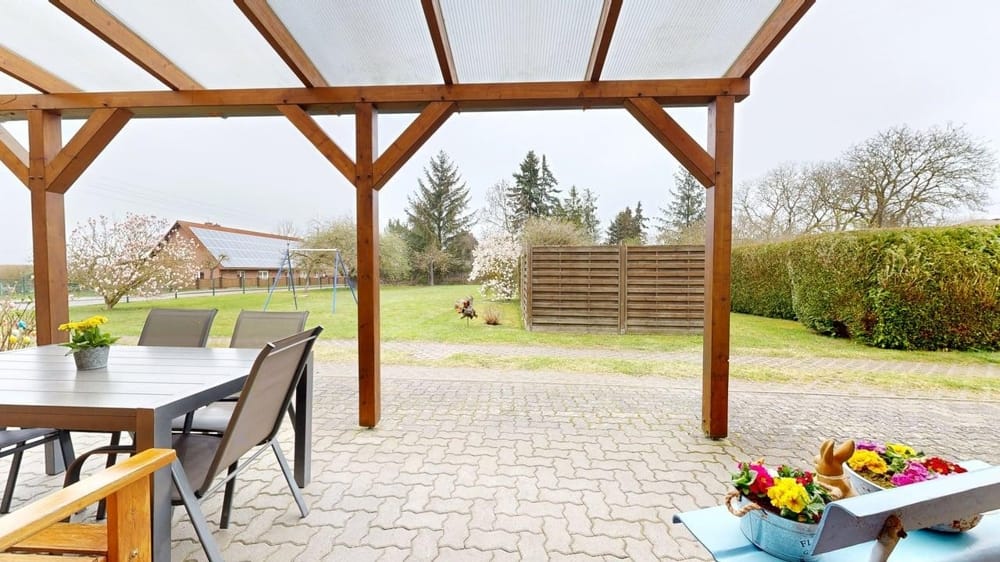 Immobilie in Crivitz - Charaktervolles Einfamilienhaus mit großem Grundstück, massives Nebengebäude und 2 Garagen - Bild 3