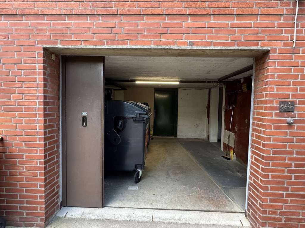 Immobilie in Fleckeby - Einfamilienhaus - ruhige Anhöhenlage im Grünen mit Blick über die Dächer der Nachbarschaft - Bild 4