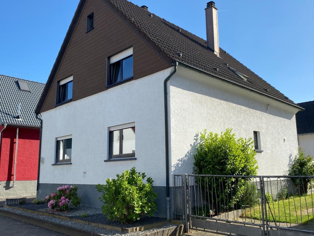 Immobilie in Linkenheim-Hochstetten - Mehrfamilienhaus in Linkenheim-Hochstetten (Hochstetten) - Bild 0