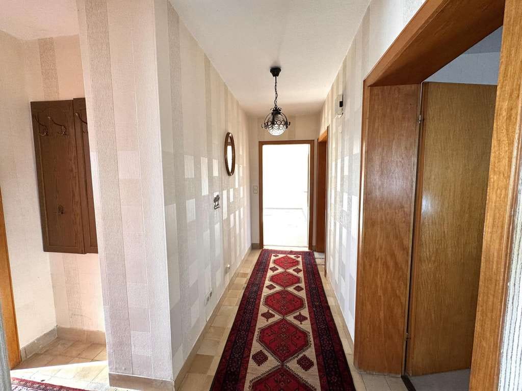 Immobilie in Steinebach an der Wied - !Jetzt zugreifen - Preis gesenkt! „Hier beginnt Zuhause – großzügiges Einfamilienhaus mit Potenzial“ - Bild 1