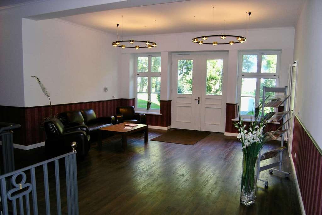 Immobilie in Bastorf - Mein Schloss, meine Auszeit, mein Tag am Meer! - Bild 1