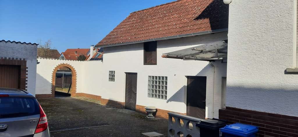Immobilie in Alsbach-Hähnlein - Wohnen mit Charakter: Freistehendes Einfamilienhaus in Alsbach-Hähnlein/ Hähnlein - Bild 2