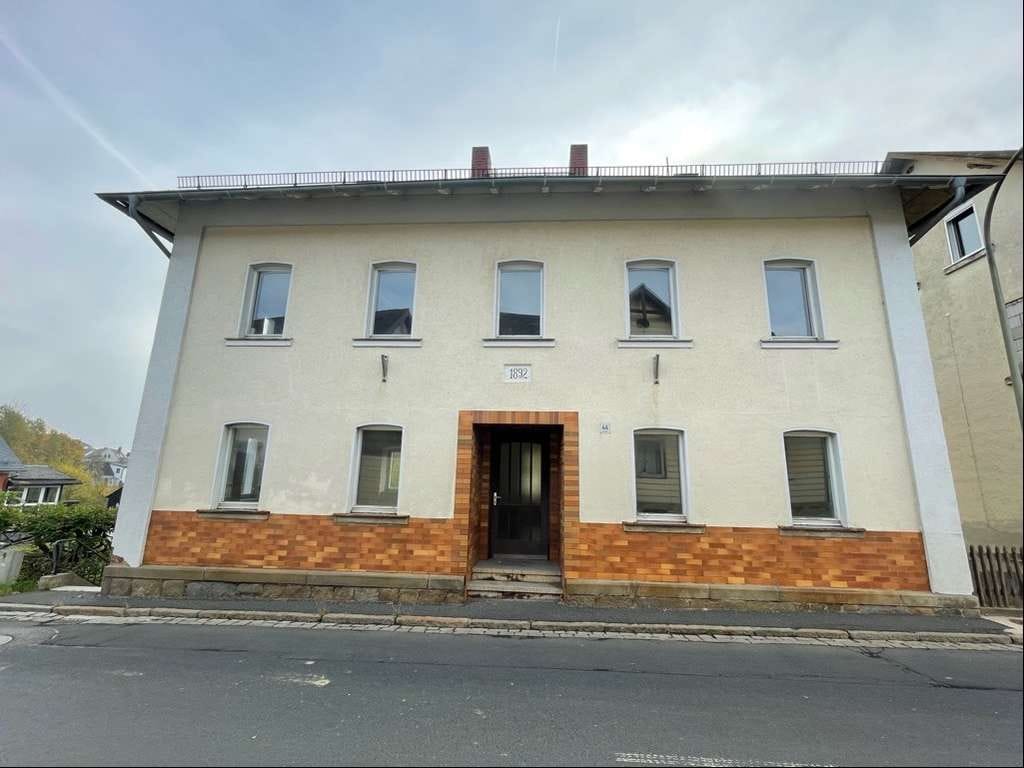 Immobilie in Arzberg - Sanierungsobjekt mit Potenzial - Bild 1