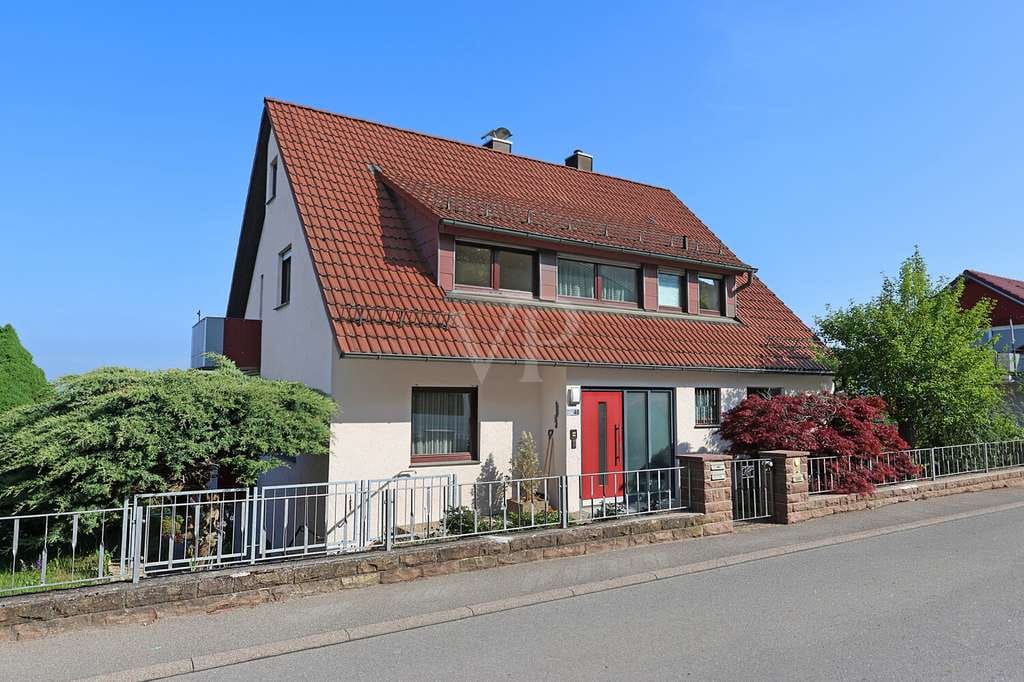 Immobilie in Weil der Stadt - 1- bis 2-Familienhaus mit vielen Möglichkeiten in Aussichtslage von Weil der Stadt - Bild 3