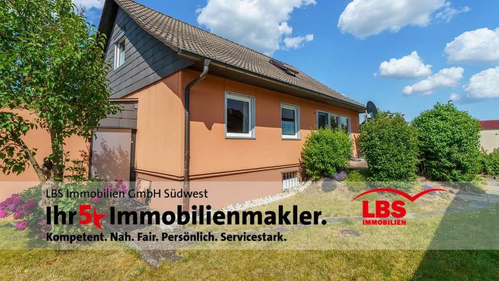 Immobilie in Mühlhausen-Ehingen - Charmantes Einfamilienhaus mit großem Garten in Mühlhausen-Ehingen
 - Bild 0