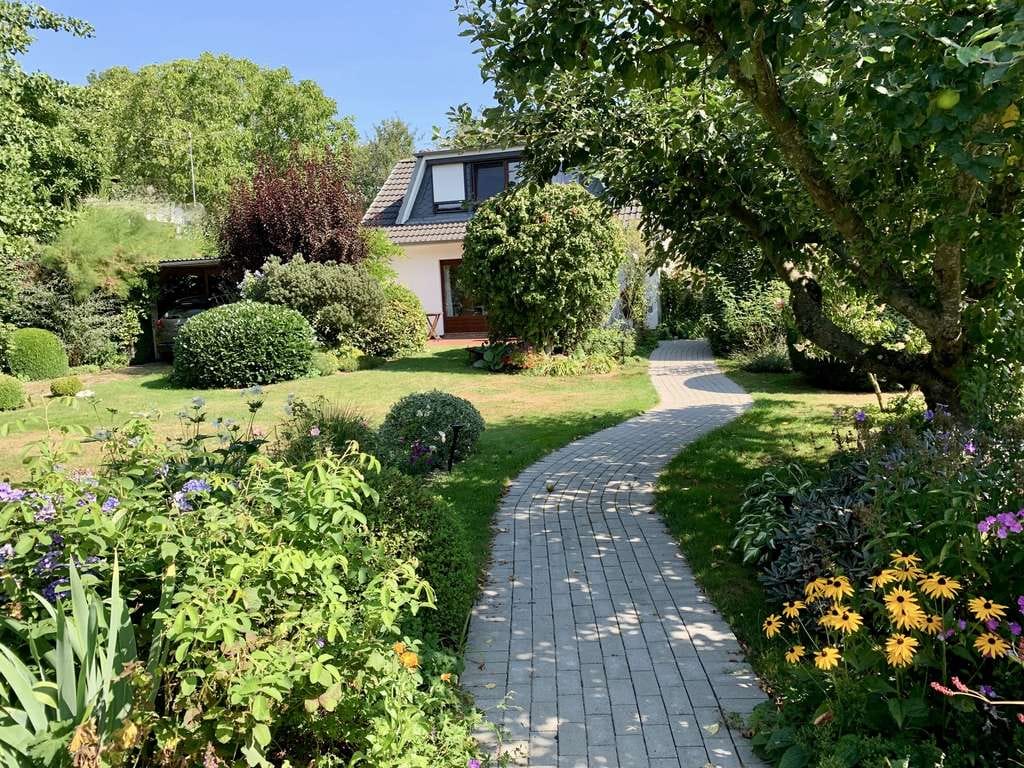 Immobilie in Brokdorf - Attraktives Einfamilienhaus mit Gartenidyll und ruhiger Lage in Fitzbek - Bild 1