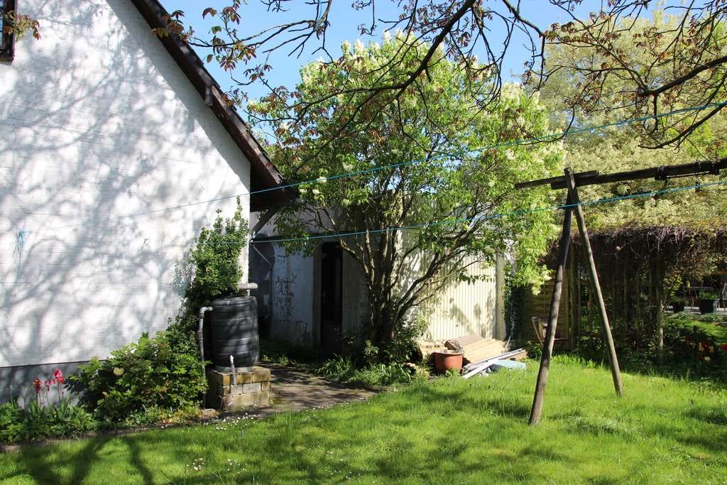 Immobilie in Tostedt - Grosses Einfamilienhaus mit Garage, riesigem Garten und SUPER RENDITE - Bild 2