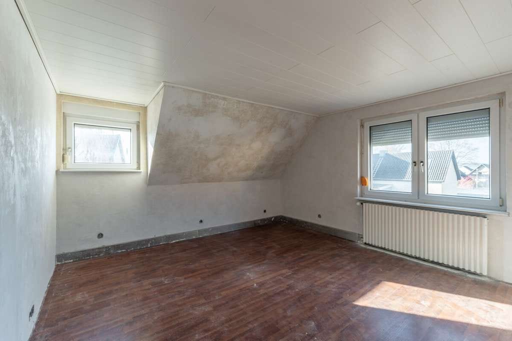Immobilie in Haverlah - Zweifamilienhaus mit Potenzial auf großem Grundstück in Haverlah - Bild 4