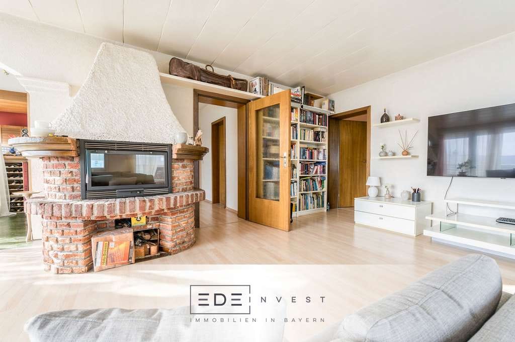 Immobilie in Wolfratshausen - Sonniges Penthouse über den Dächern von Wolfratshausen – mit ca. 70 m² Dachterrasse - Bild 0