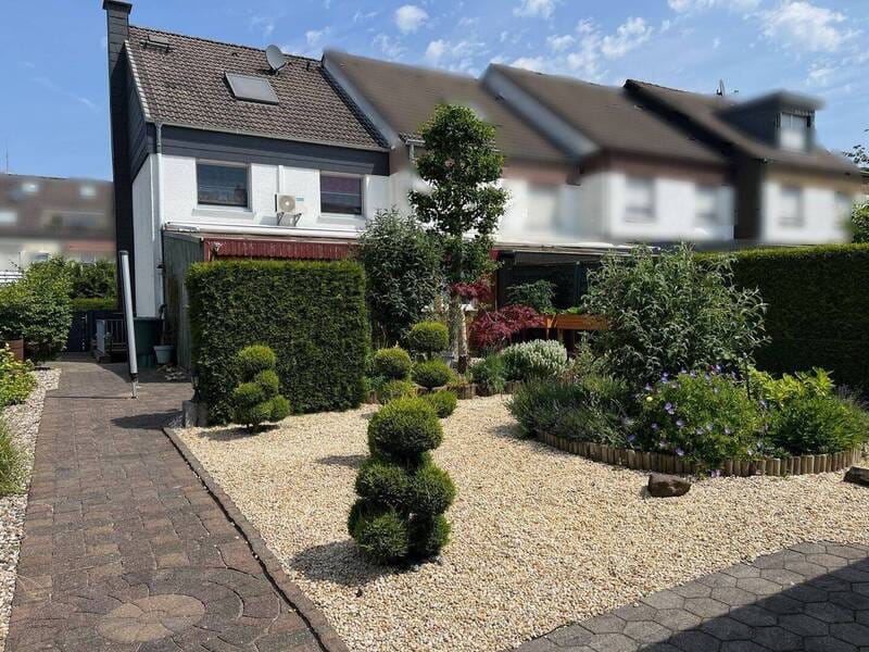 Immobilie in Beckum - Reihenendhaus mit viel Platz, Wintergarten und Garage - ideal für große Familien! - Bild 0