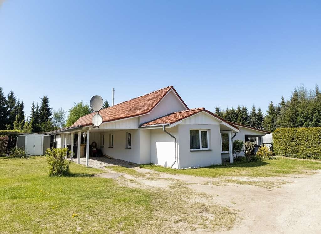 Immobilie in Groß Kiesow - Saniertes Mehrfamilienhaus mit separatem Bungalow bei Züssow - Bild 3