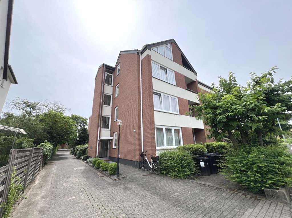 Immobilie in Nienburg/Weser - Helle 2-Zimmer-Wohnung im 2. Obergeschoss in zentraler Lage! - Bild 1