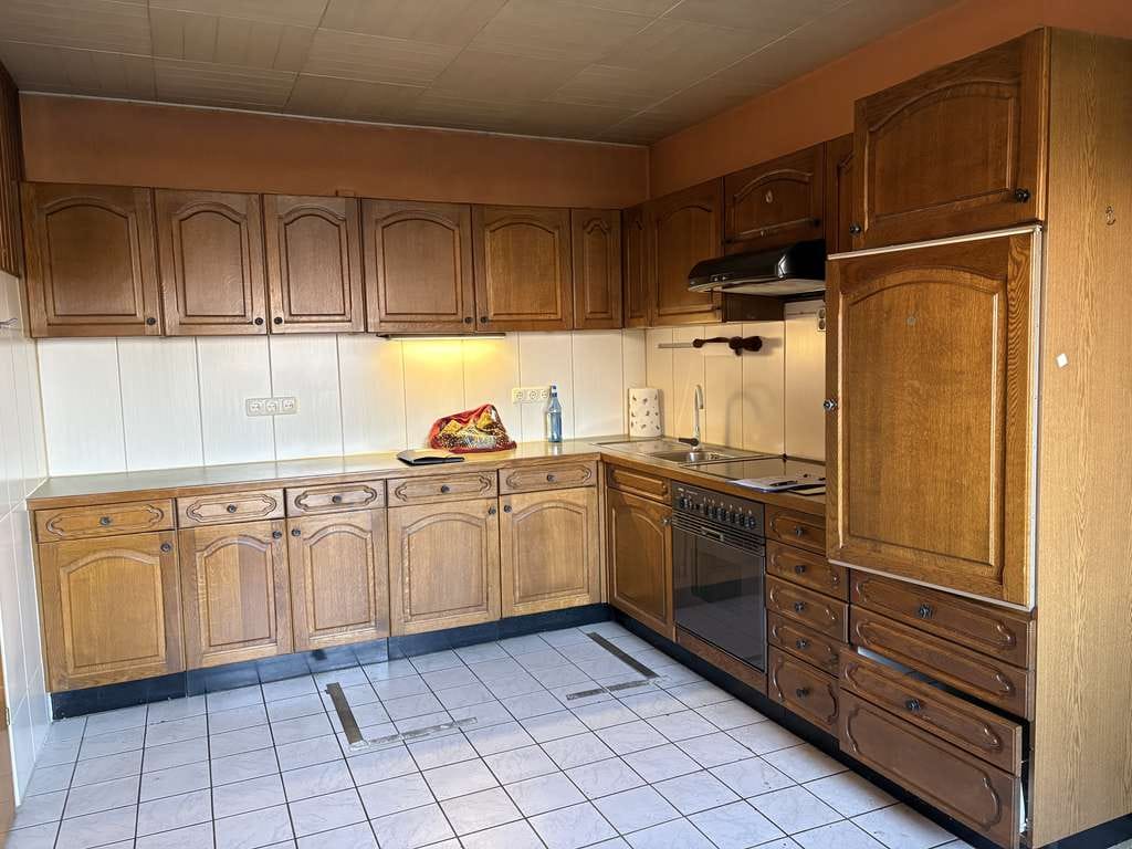 Immobilie in Florstadt - Einfamilienhaus mit Potenzial und Gartengrundsück in Florstadt – viel Platz für Ihre Ideen - Bild 3