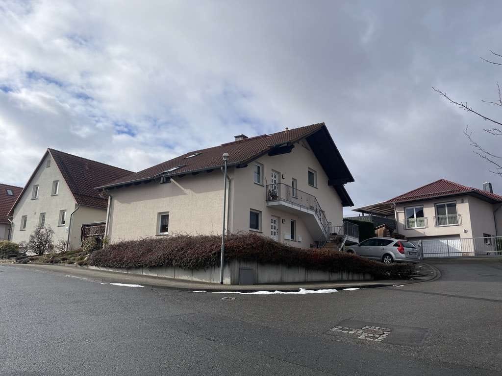 Immobilie in Thale - 3-Familienhaus mit Terrassen, Balkon,  Keller und Stellplätzen in beliebter Wohnlage von Thale - Bild 1