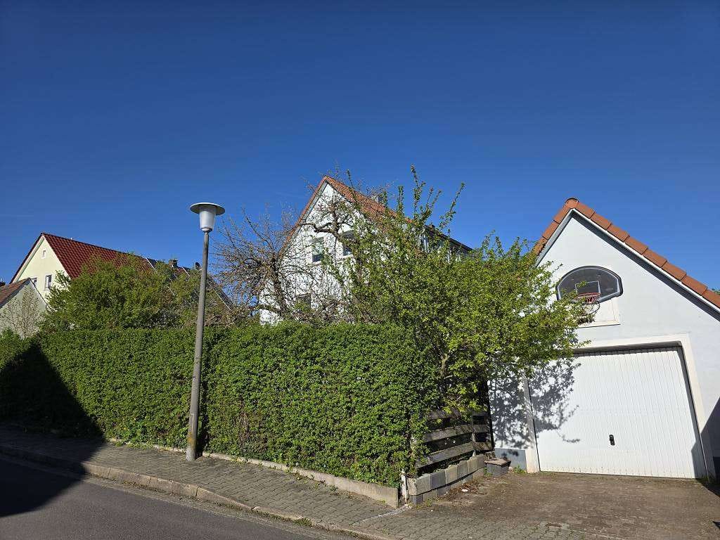 Immobilie in Emskirchen - V3474 Gemütliche Doppelhaushälfte auf schönem Grundstück mit Platz für die ganze Familie - Bild 4