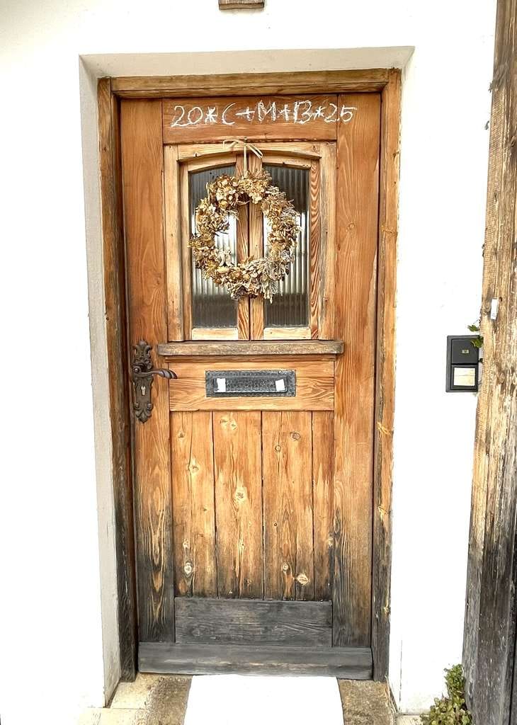Immobilie in Eggstätt - Ein Anwesen, ideal für kreative Köpfe, Handwerker und Individualisten. - Bild 1