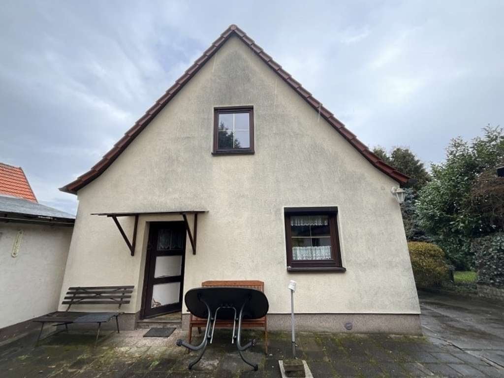 Immobilie in Waltershausen - Einfamilienhaus mit Garten für die Familie  - Bild 3