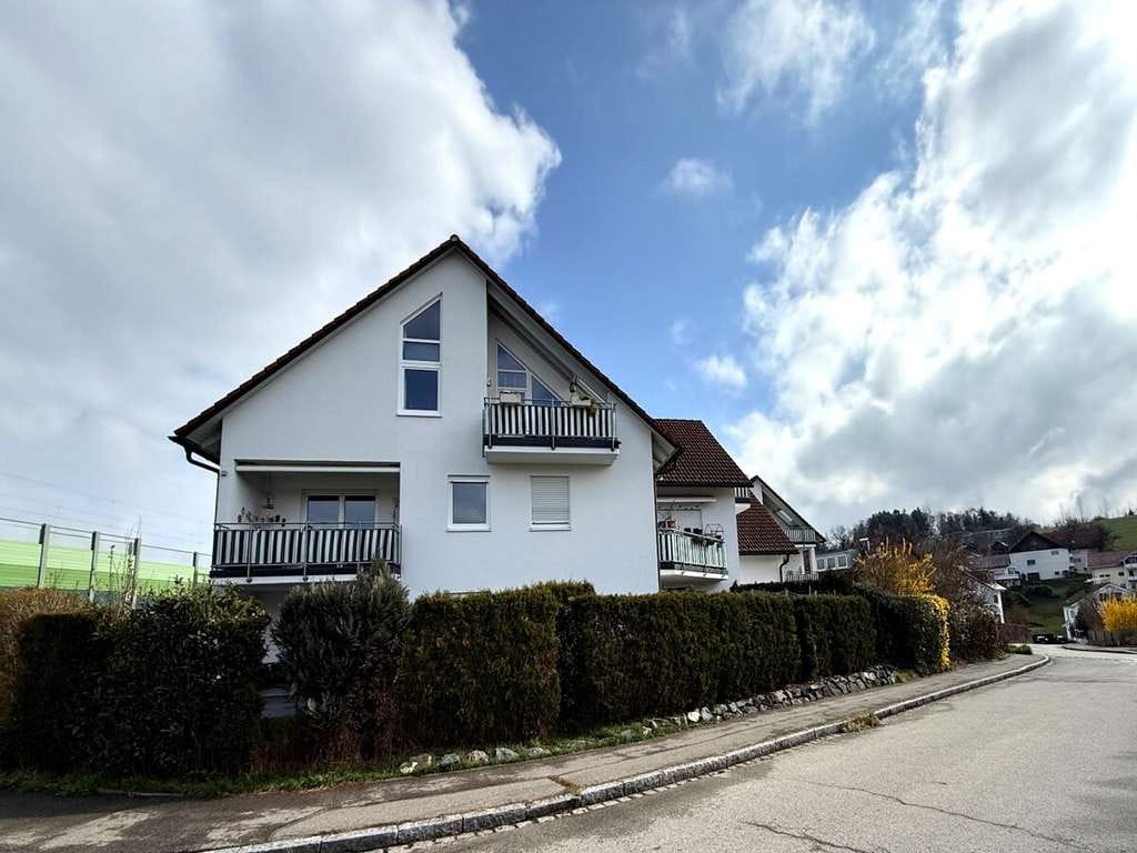 Immobilie in Weißensberg - Lebensqualität & Wertanlage vereint ! 
Charmante Gartenwohnung in Weißensberg - Bild 2