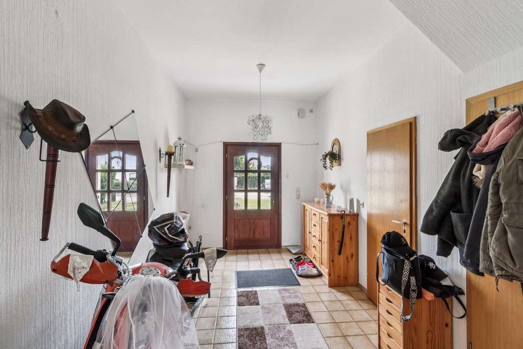 Immobilie in Lüchow - Gepflegtes Zweifamilienhaus mit Garten, Dachterrasse und zwei separaten Eingängen - Bild 2