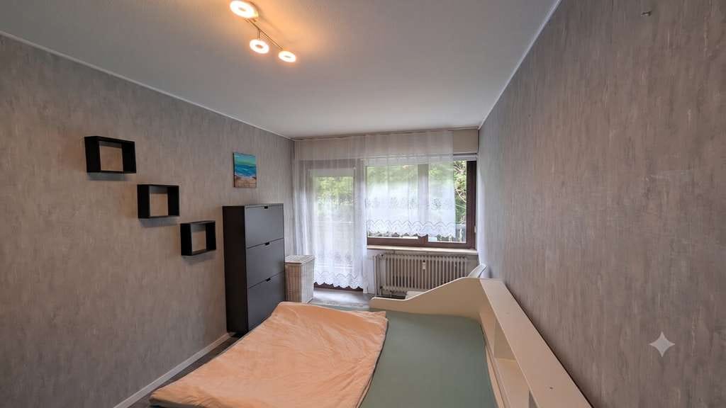 Immobilie in Sasbachwalden - Idyllisches Wohnen mit Weitblick: Moderne, vollmöblierte Wohlfühloase im Grünen. Frei ab 01.09.2026 - Bild 1