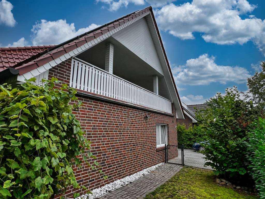 Immobilie in Sögel - Viel Platz für Ihre Zukunft! Einfamilienhaus mit Einliegerwohnung! - Bild 2