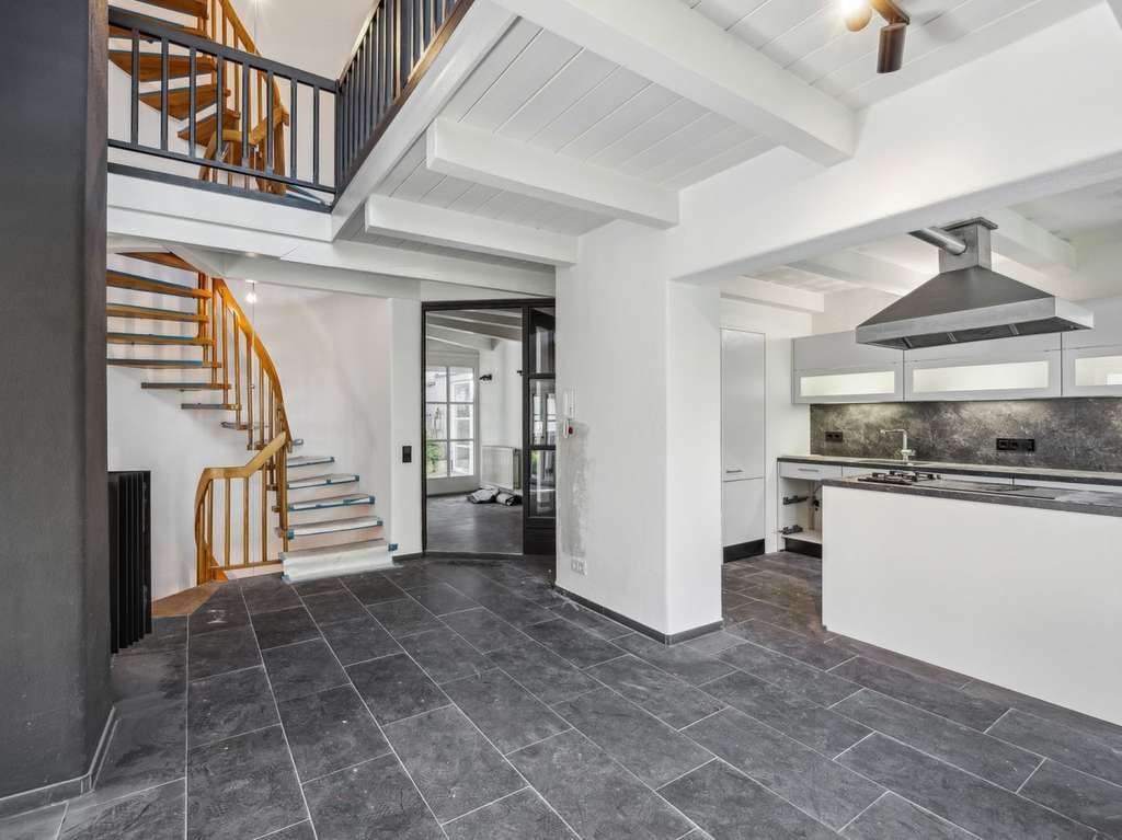 Immobilie in Aschau am Inn - Modernisiertes Mehrparteienhaus mit Büros in Aschau-Werk - Bild 3