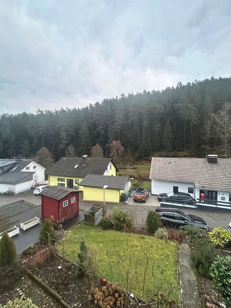 Immobilie in Gutach (Schwarzwaldbahn) - Viel Wohnfläche, top gepflegt – einzigartiges Zweifamilienhaus in Gutach - Bild 1