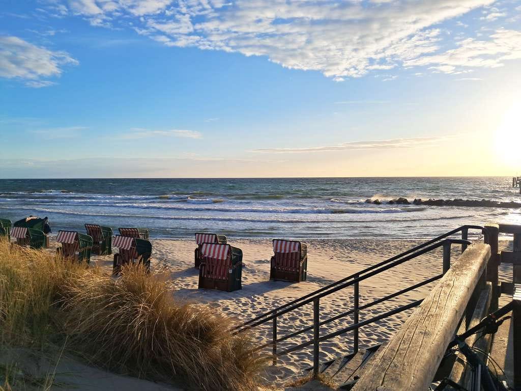 Immobilie in Wustrow - Die Ostsee zum Greifen nah - gemütliche Ferienwohnung mit Kamin - Bild 2