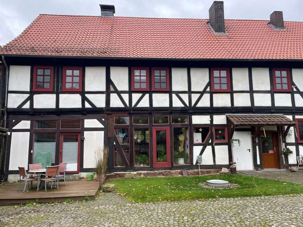 Immobilie in Staufenberg - Staufenberg, OT, Schönes Zweifamilien-Fachwerkhaus mit riesigem Grundstück - Bild 4