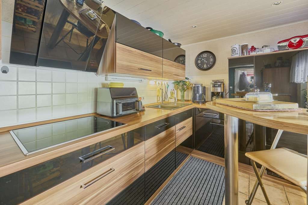 Immobilie in Ellerstadt - Gemütliches Einfamilienhaus mit großzügigem Grundstück in Ellerstadt!  - Bild 1